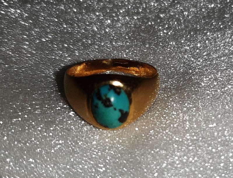 TURQUOISE SIGNET RING IN 18CT GOLD