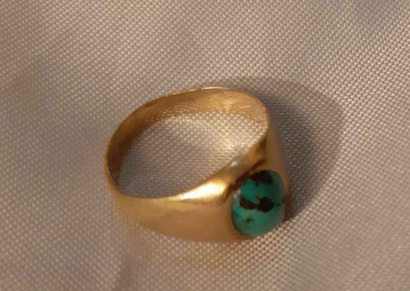 TURQUOISE SIGNET RING IN 18CT GOLD