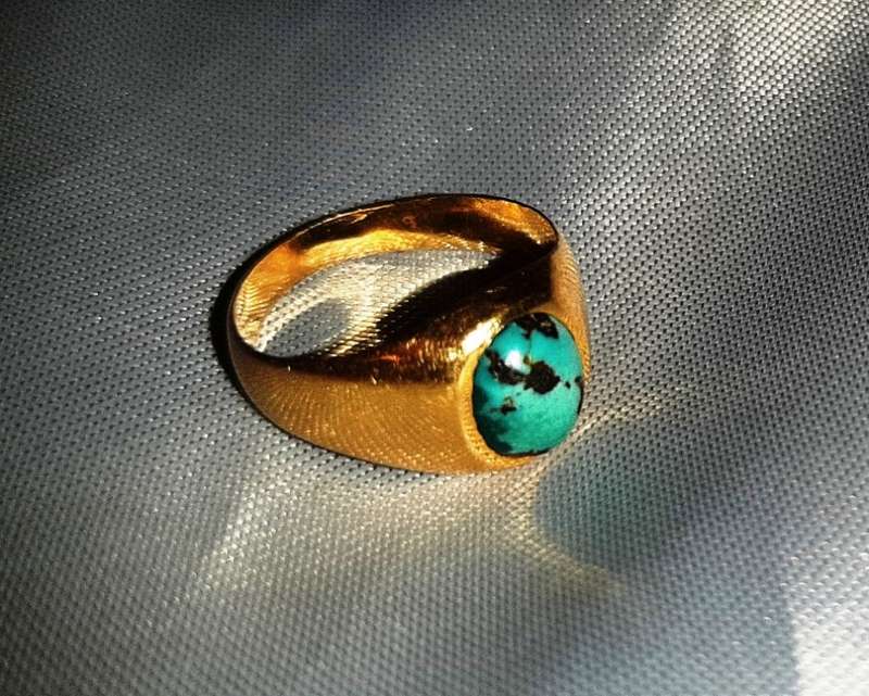 TURQUOISE SIGNET RING IN 18CT GOLD