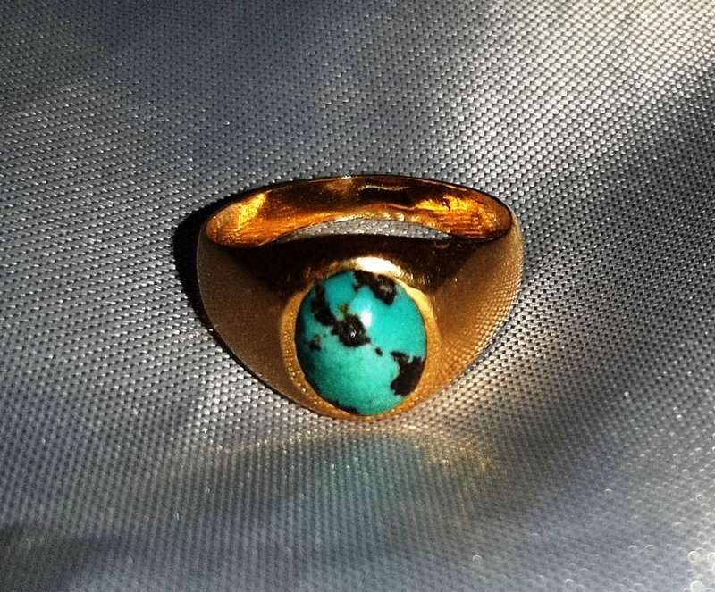 TURQUOISE SIGNET RING IN 18CT GOLD