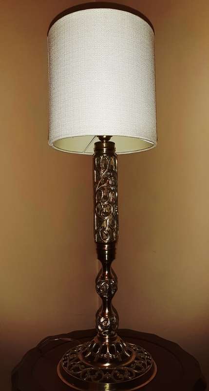 SOLID BRASS TALL TABLE LAMP WITH MEANDERING FILIGREE & WHITE SHADE