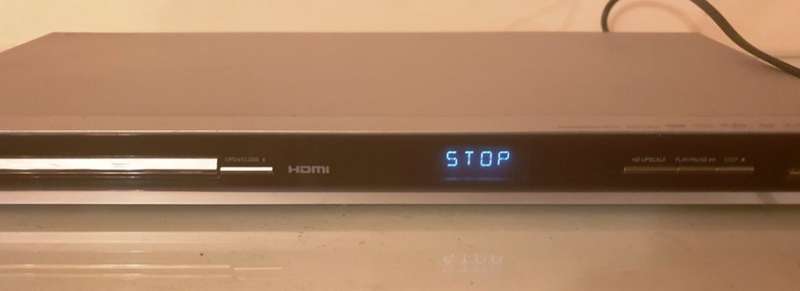 PHILIPS DVD PLAYER ~ DVP5986K
