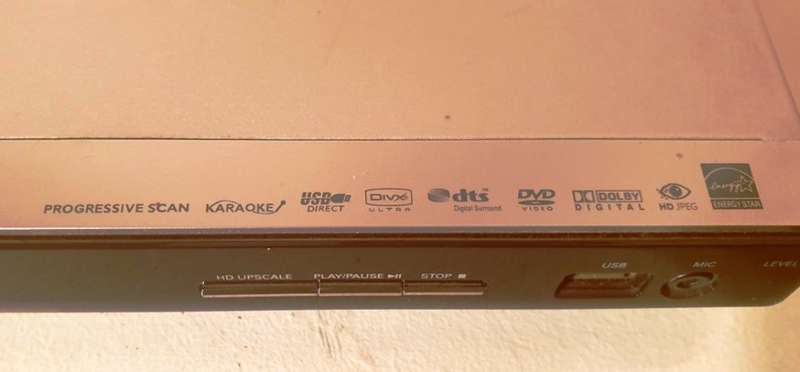 PHILIPS DVD PLAYER ~ DVP5986K