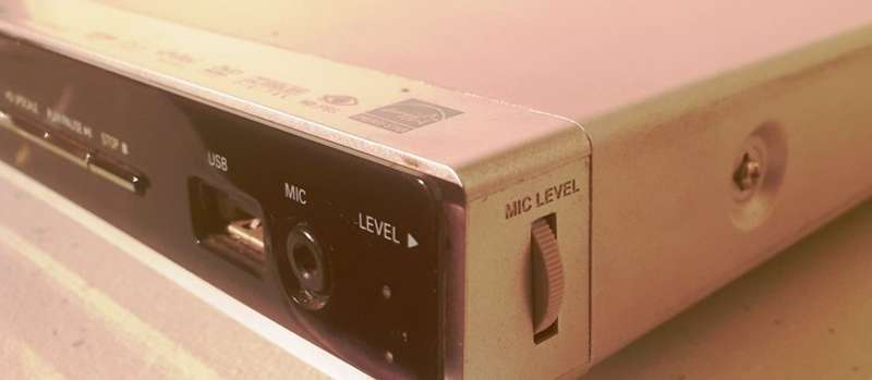 PHILIPS DVD PLAYER ~ DVP5986K