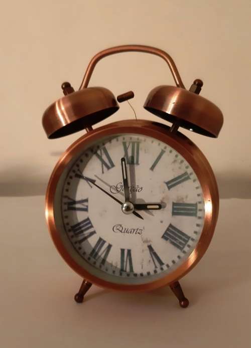 TWIN BELL ALARM CLOCK ~ COPPER-BRASS