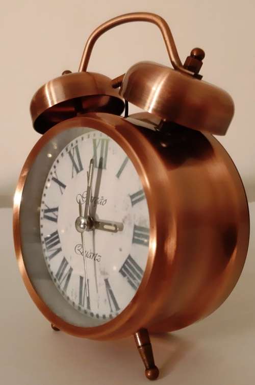 TWIN BELL ALARM CLOCK ~ COPPER-BRASS