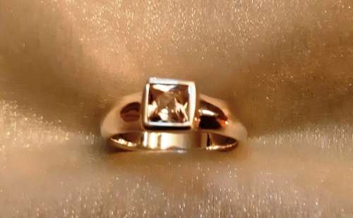 STERLING SILVER ENGAGEMENT-STYLE DESIGNER RING SET WITH ONE CUBIC ZIRCONIA