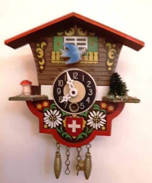 MINIATURE NOVELTY CUCKOO CLOCK (CHALET) ~ 1-DAY, MECHANICAL [B]