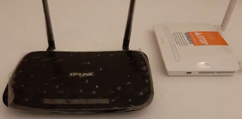 ROUTERS: TP-LINK & D-LINK