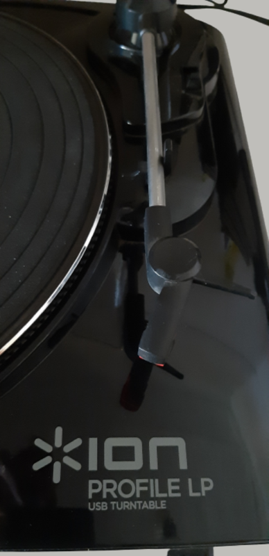 ION PROFILE LP USB TURNTABLE WITH RCA LINE-OUT