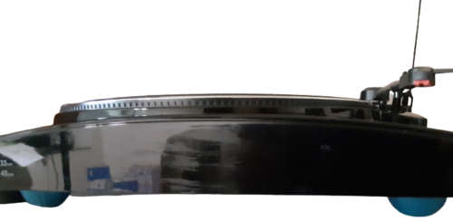 ION PROFILE LP USB TURNTABLE WITH RCA LINE-OUT