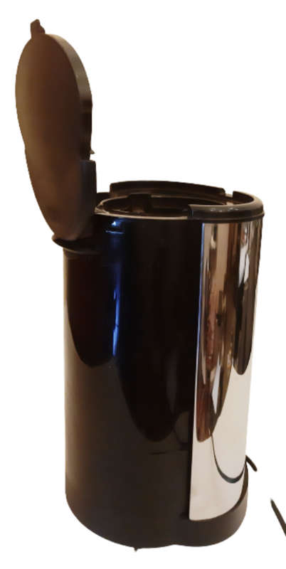 RUSSEL HOBBS DESIRE RED COFFEE MAKER ~ MODEL 18591
