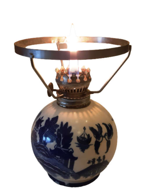 SMALL QUAINT OIL LAMP