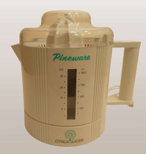 ELECTRIC PINEWARE CITRUS JUICER