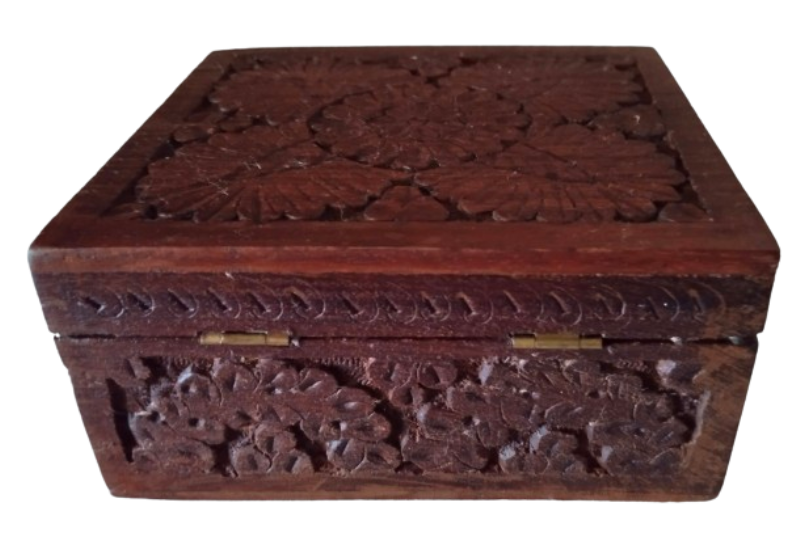 VINTAGE SOLID WOOD WILLEM II SENORITAS DELUXE CIGAR BOX ATTIC FIND