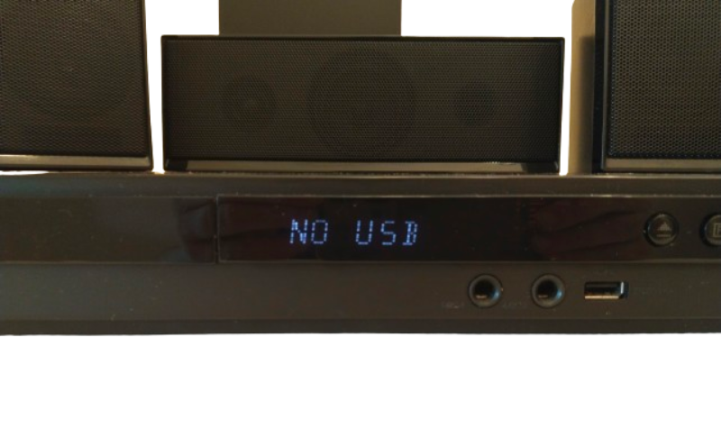 SAMSUNG HT-E350K SURROUND & STEREO DVD CD KARAOKE FM-RADIO USB PLUS
