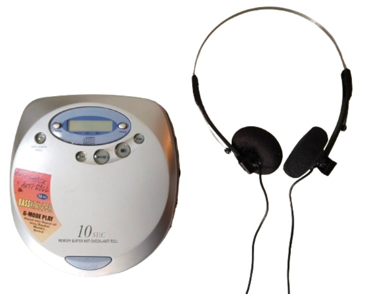 SANYO COMPACT DISC PLAYER [MODEL: CDP-1300CR] WITH ACCESSORIES
