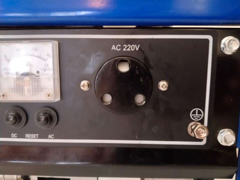 OMEGA POWERD GENERATOR OP-1900DC  4-STROKE  1.9KW