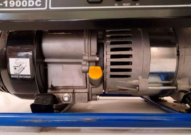OMEGA POWERD GENERATOR OP-1900DC  4-STROKE  1.9KW