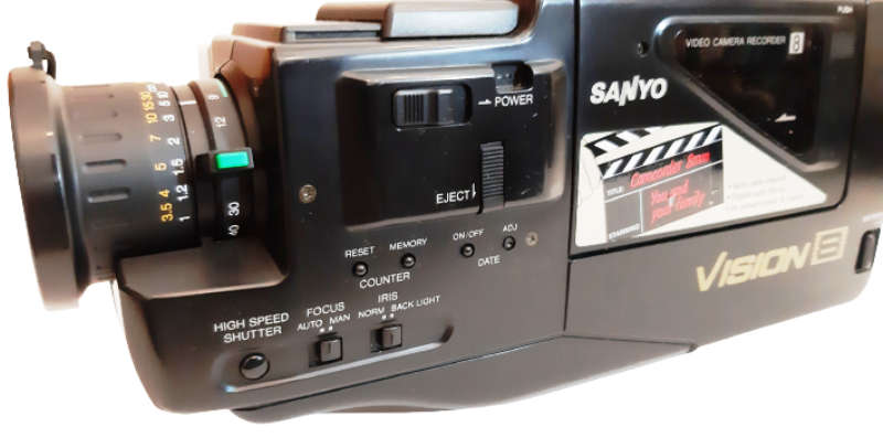 SANYO 8mm CAMCORDER  MODEL: VM-D3P
