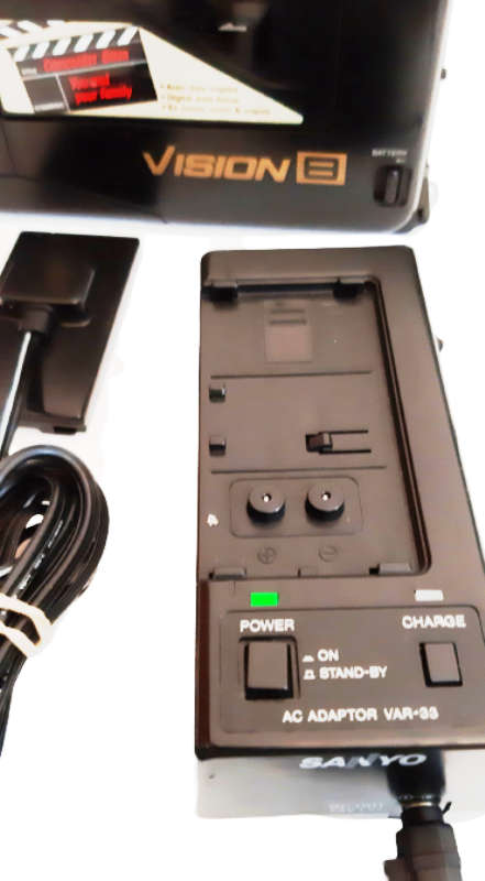 SANYO 8mm CAMCORDER  MODEL: VM-D3P