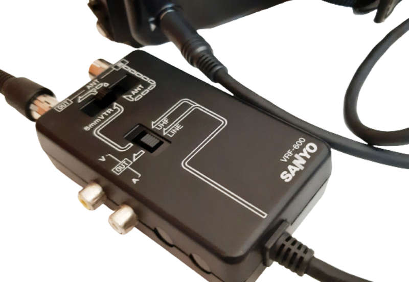 SANYO 8mm CAMCORDER  MODEL: VM-D3P