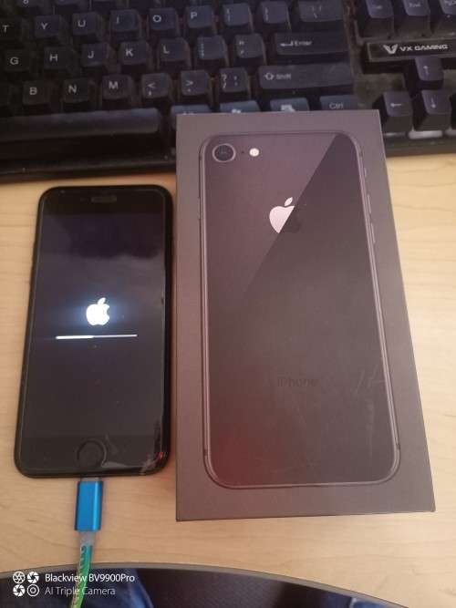 iPhone 8 64GB Space Gray