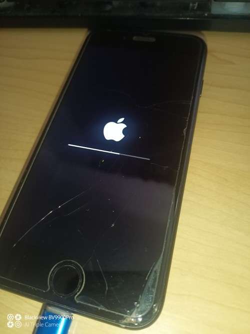 iPhone 8 64GB Space Gray