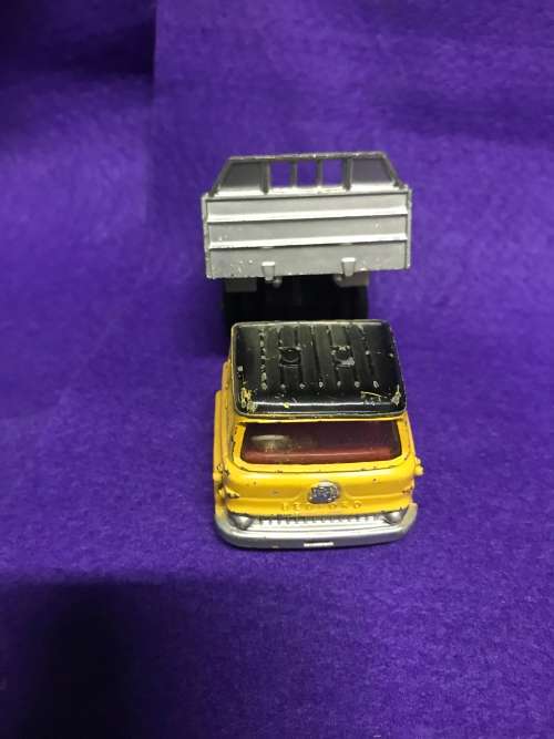 DINKY TIPPER TRUCK