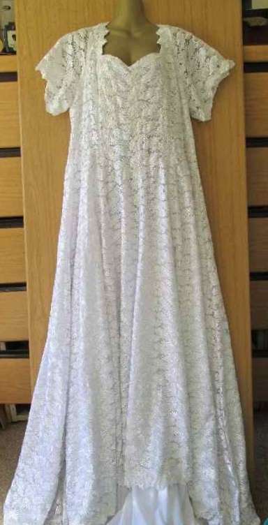 Vintage Wedding Dress - Chest 104cm (Adjustable), Waist 896cm, Short Train