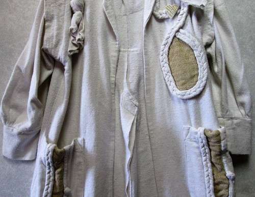 Vintage c1990's Long Length Off-White Textured Material Jacket - Size M/L