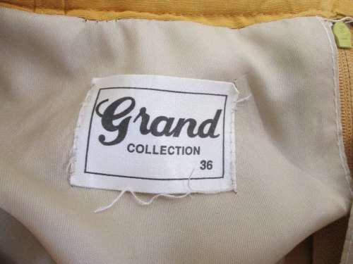 Vintage Lined Flared Polyester Mustard Skirt - Size 36 (Waist 72cm)