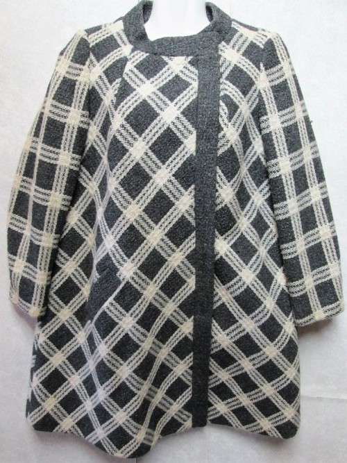 Warm Fully Lined Grey & White Wool Coat - Size 38