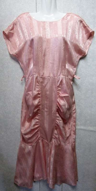 Vintage Silky Peach Evening Dress - Size 36 (No Belt)
