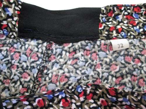 Vintage Viscose Patterned Two Piece Size 32cm (Skirt Waist 67cm)
