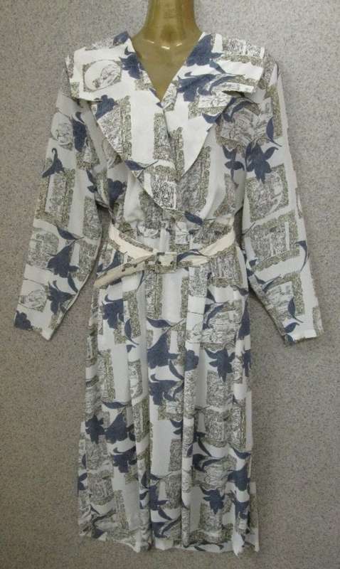 Vintage Patterned Silky Feel Polyester Dress - Size 34