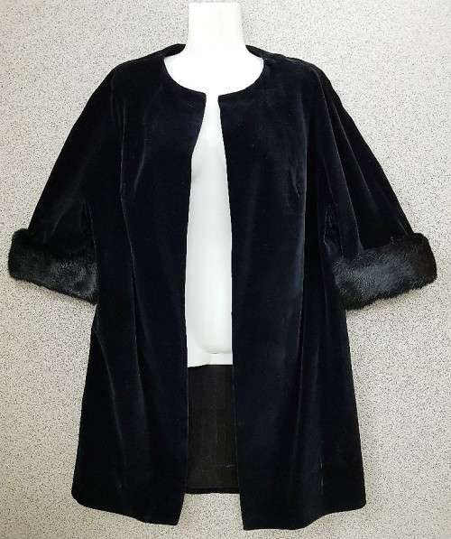 Vintage Velvet Jacket; Three Quarter Sleeves With(Real?) Fur Trim - Size 40