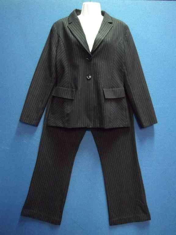 Black With Fine Mustard Pinstripe Polyester Two Piece - Size 36 * Quality Brand