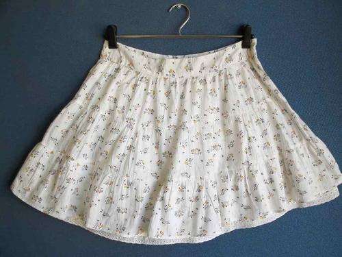 Short Cream Floral Lined Skirt - Waist 76cm