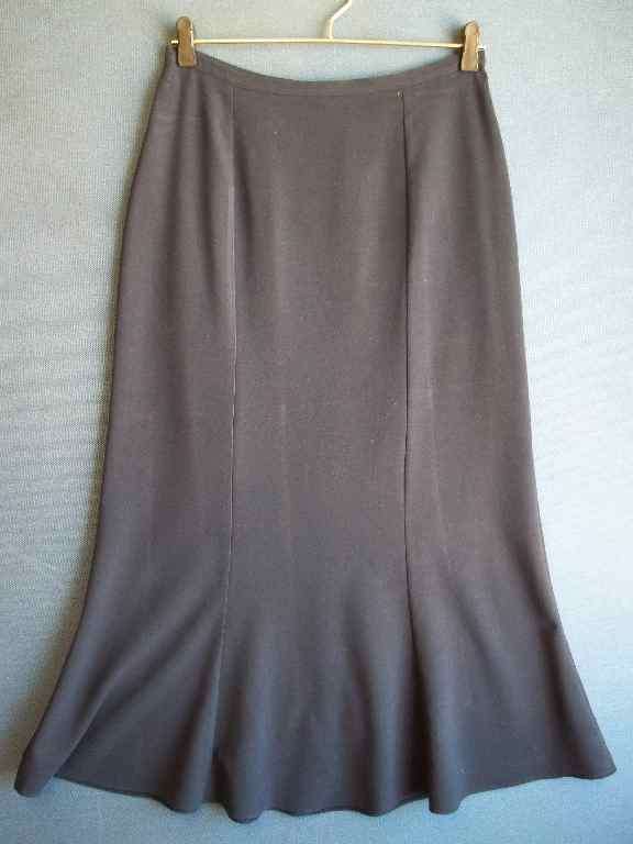Navy Stretch Polyester/Viscose Skirt - Size 36 * Quality Brand