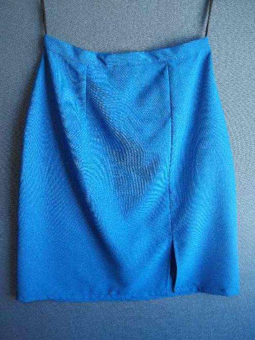 Above Knee Blue Skirt - Waist 72cm, Hips 102cm