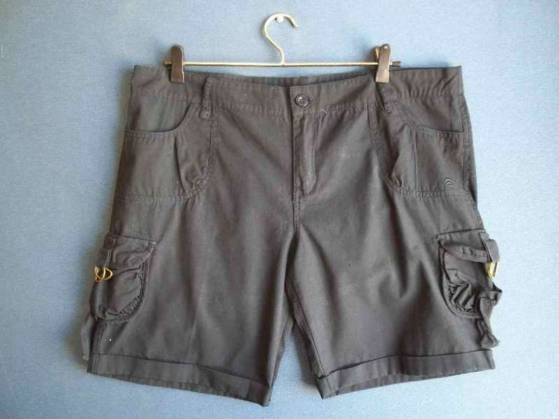Black Cargo Shorts - Waist 100cm