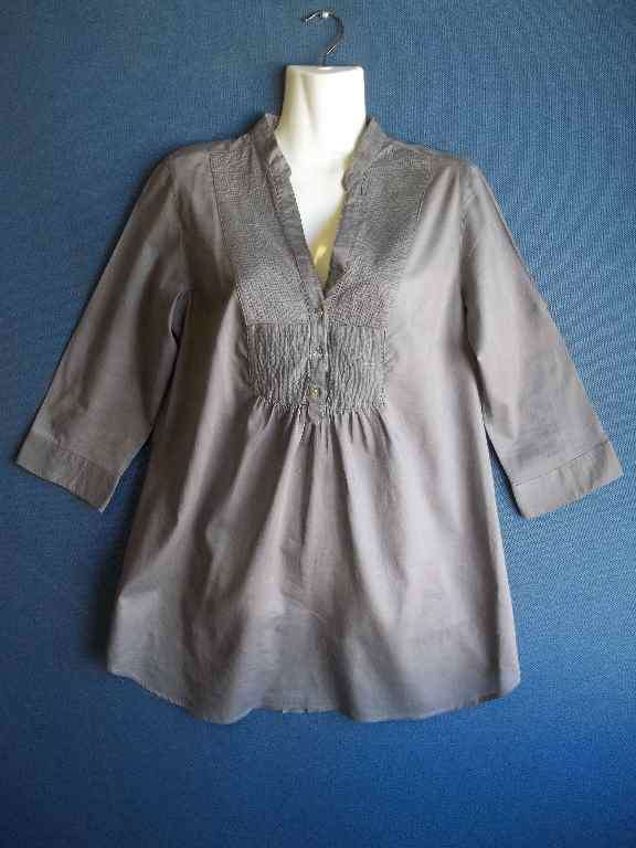 100% Cotton Lightweight Grey Shirt With Pleat Detail - Chest 98cm