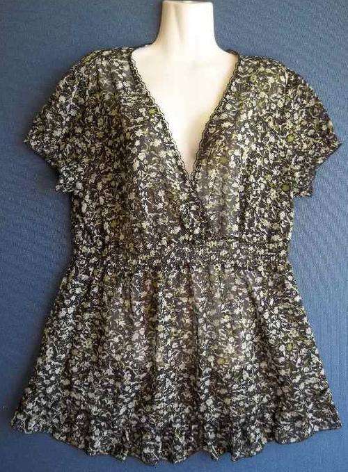 Black/Green Floral Chiffon Maternity Top - Size 40