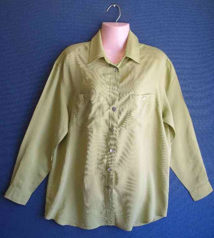 Early 1990's Light Green 100% Silk Loose Fit Shirt - Size 34 * Quality Brand