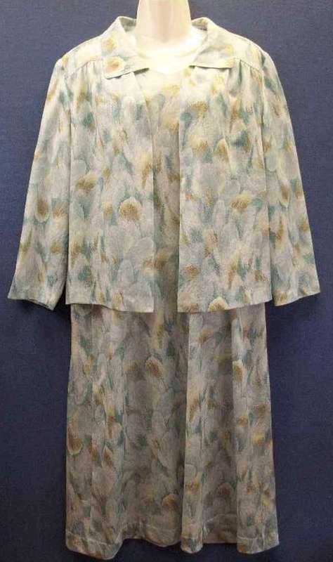 Vintage Light Green Patterned Polyester Two Piece - Size 42