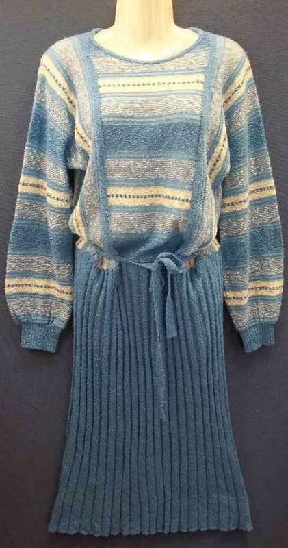 Vintage Blue/White Knit Dress - Size 34/36