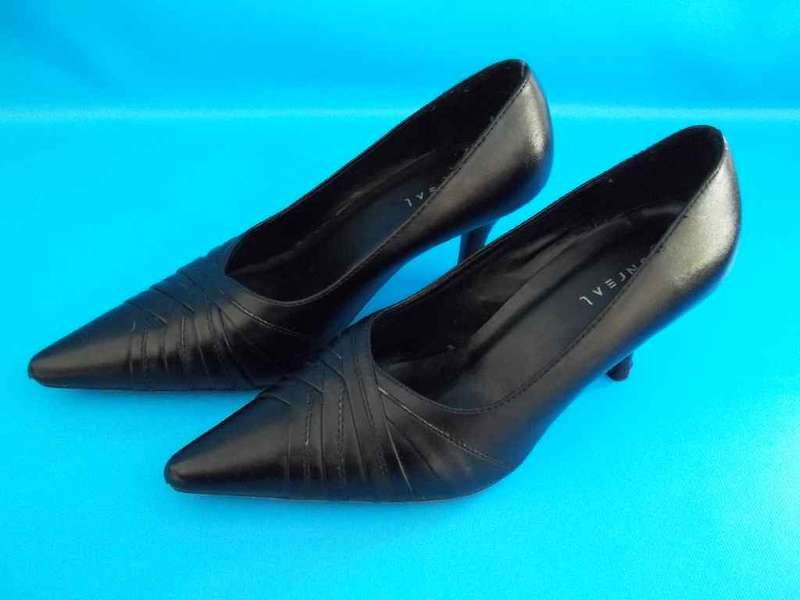 Pointy Black Shoes - Size 3