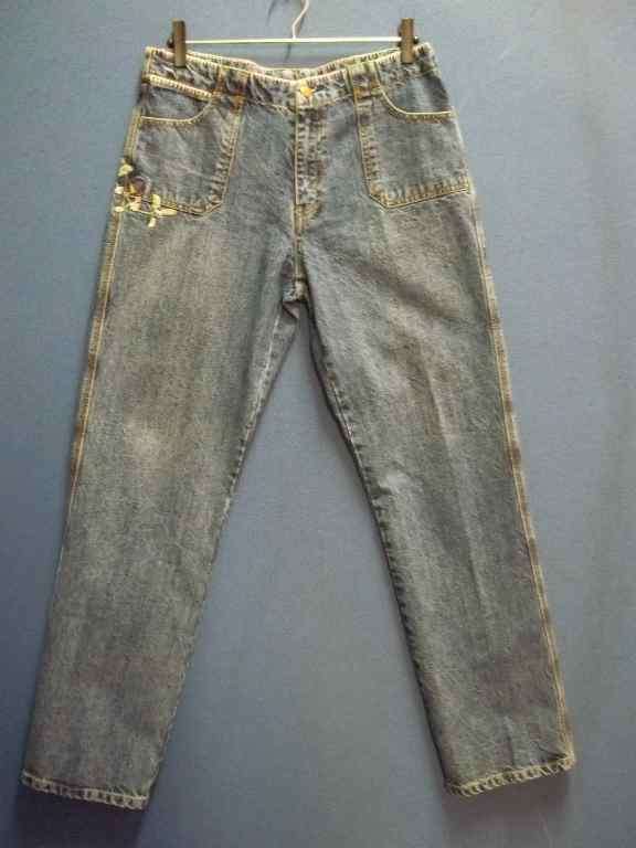 Embroidered Floral Pattern Heavy Denim Jeans - Size 36 * Quality brand