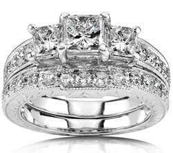 Absolutley Stunning!!! 1 Carat Cr. Princess Cut Diamond Ring with Accents Engagement Ring - Size7 /O